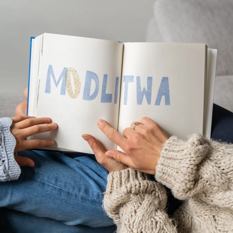 "Słownik Spraw Niewidzialnych" + Notes na modlitwy