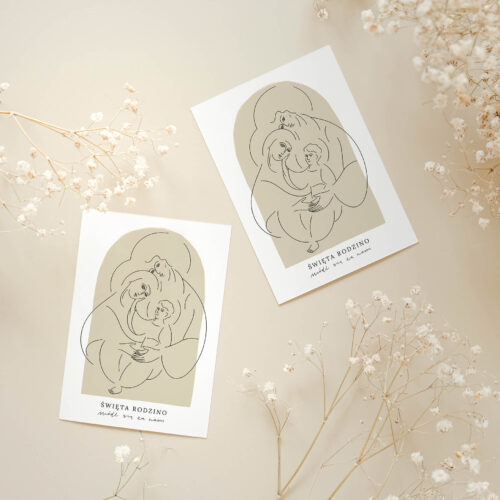 Blank paper sheet cards with mockup copy space and gypsophila fl